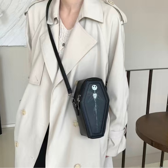 Nightmare Before Christmas Crossbody Bag - Picture 2 of 12